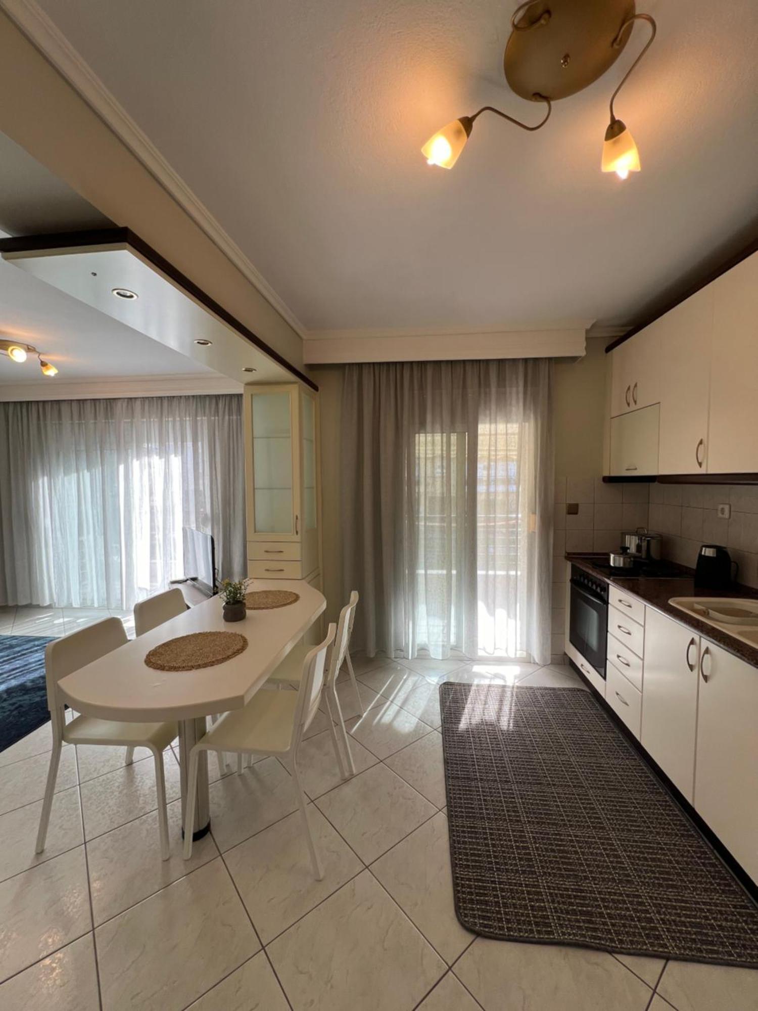 Parma'S Pool Apartment Peraia  Ngoại thất bức ảnh