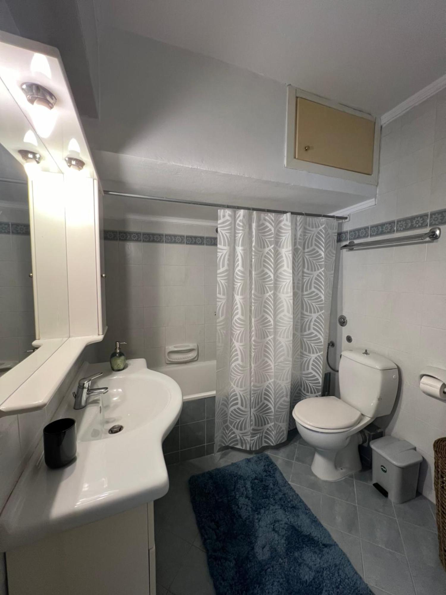 Parma'S Pool Apartment Peraia  Ngoại thất bức ảnh