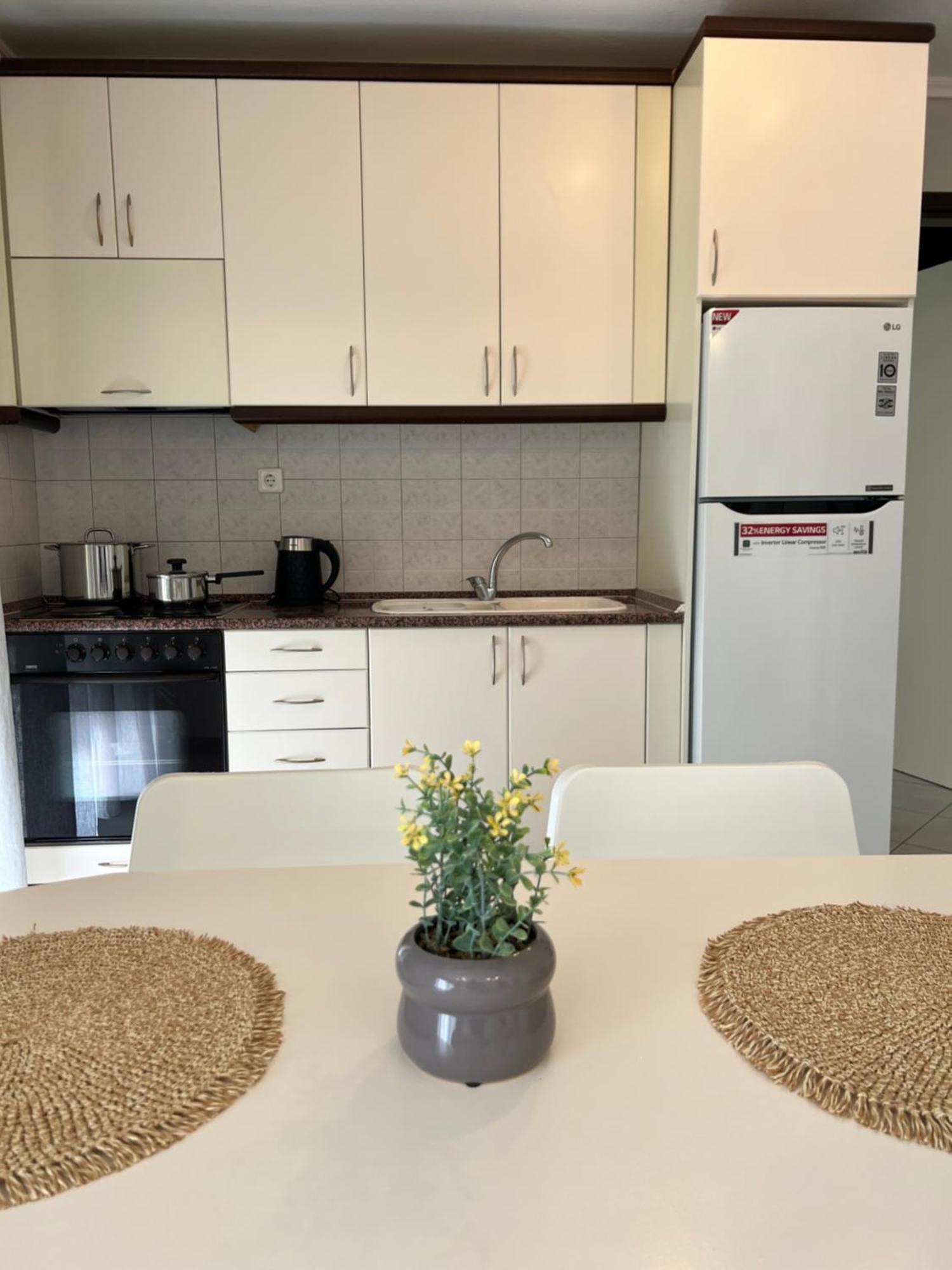 Parma'S Pool Apartment Peraia  Ngoại thất bức ảnh